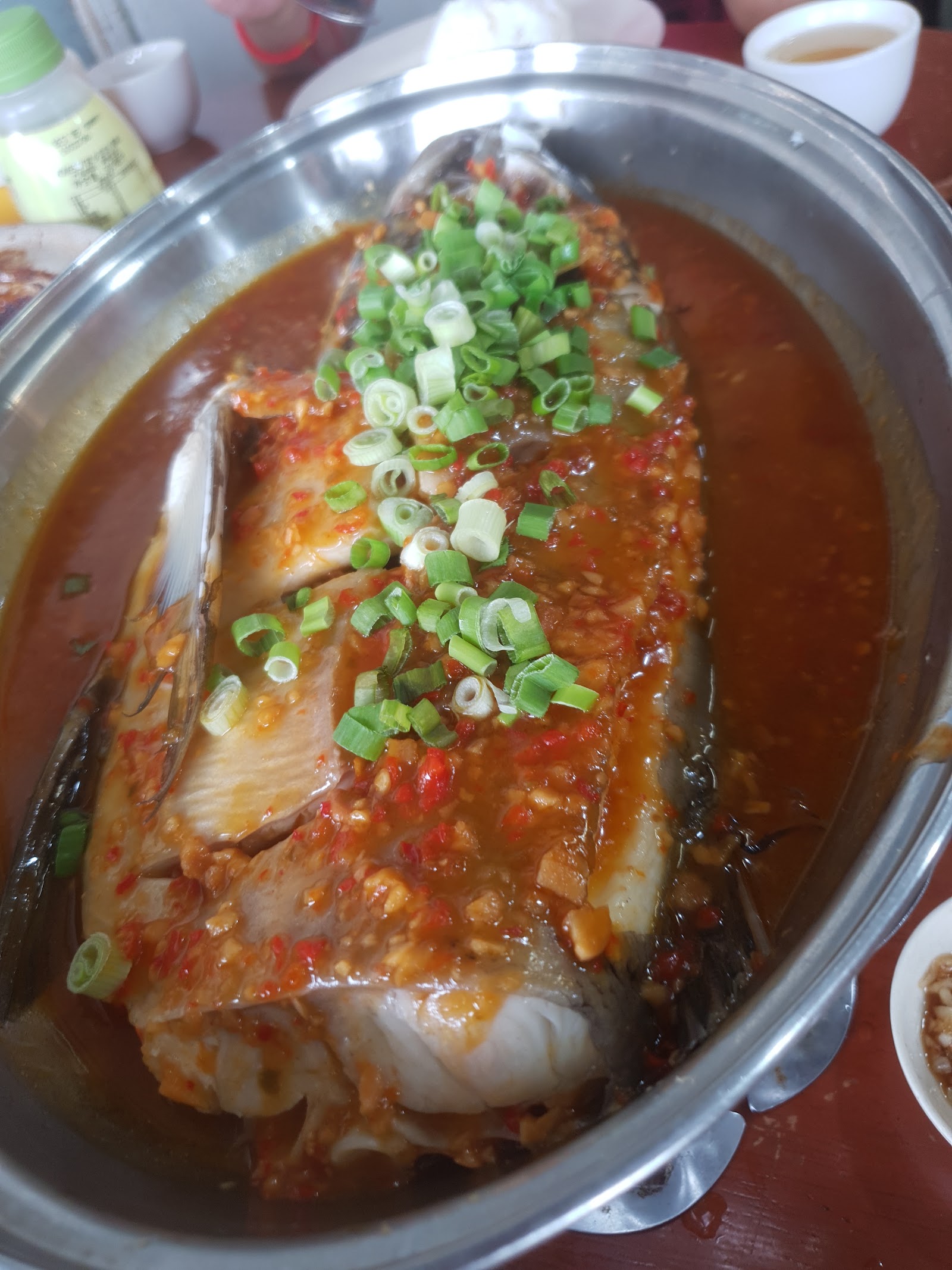 酱蒸鱼头 Steamed Fish Head with Soy Sauce